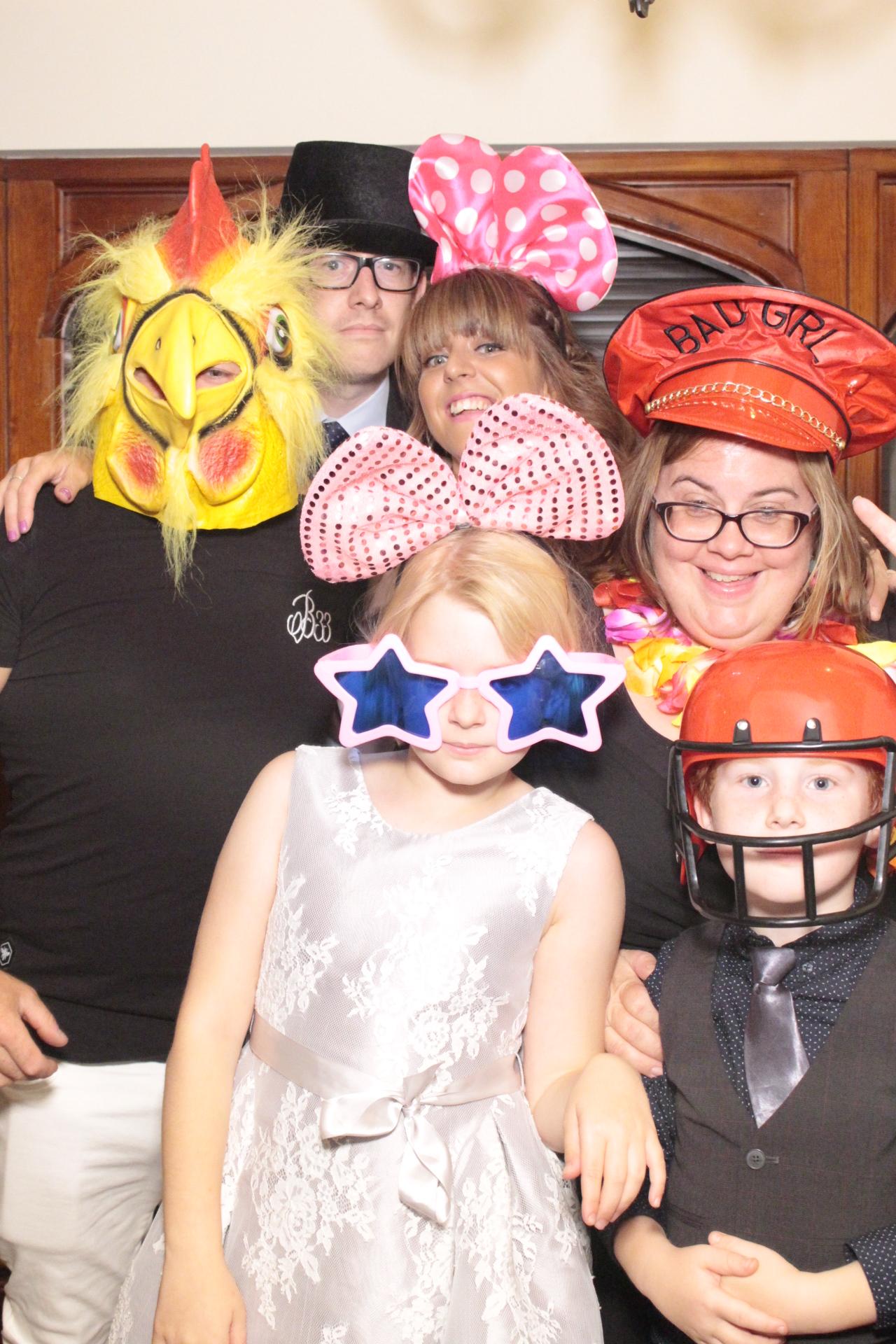Laura and Mo's Wedding | View more photos from the event at gallery.myphotoboothexperience.co.uk/u/MyPhotoBoothExperienceLtd/Laura-and-Mos-Wedding